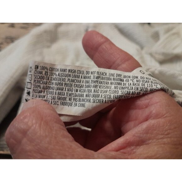 Forever 21 Size Small Oversized Casual Grunge Raw Hem Boxy Button-Down Shirt - Picture 6 of 6